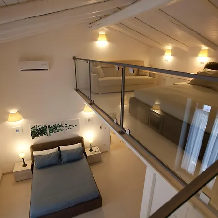 Italiana Maniace 4*