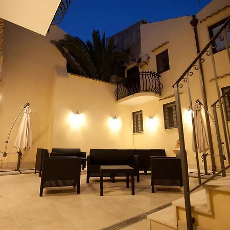 Italiana Maniace Syracuse