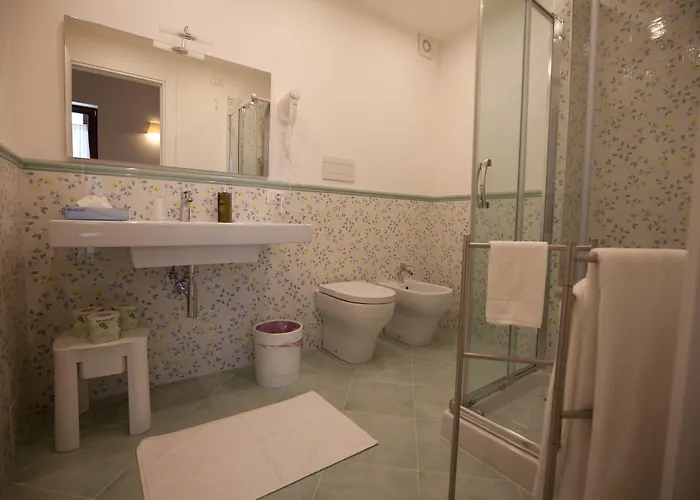 Italiana Maniace 4*