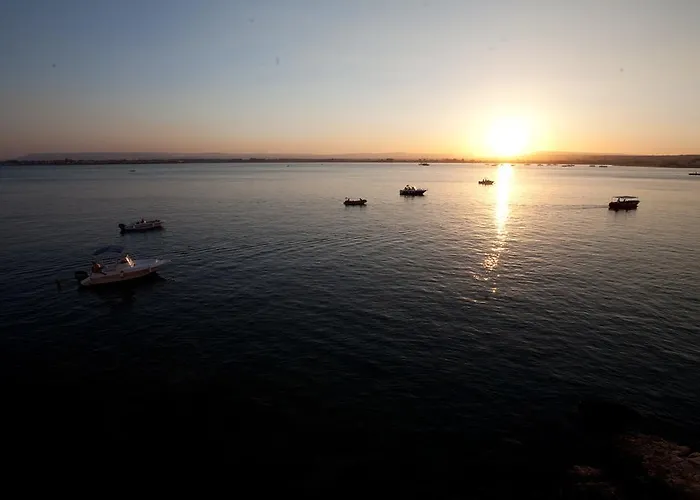 Italiana Maniace Pensión 4*