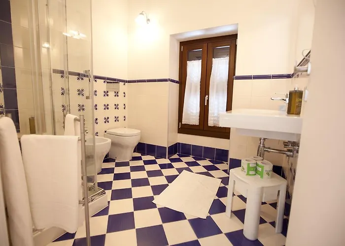 Italiana Maniace Pensión Syracuse